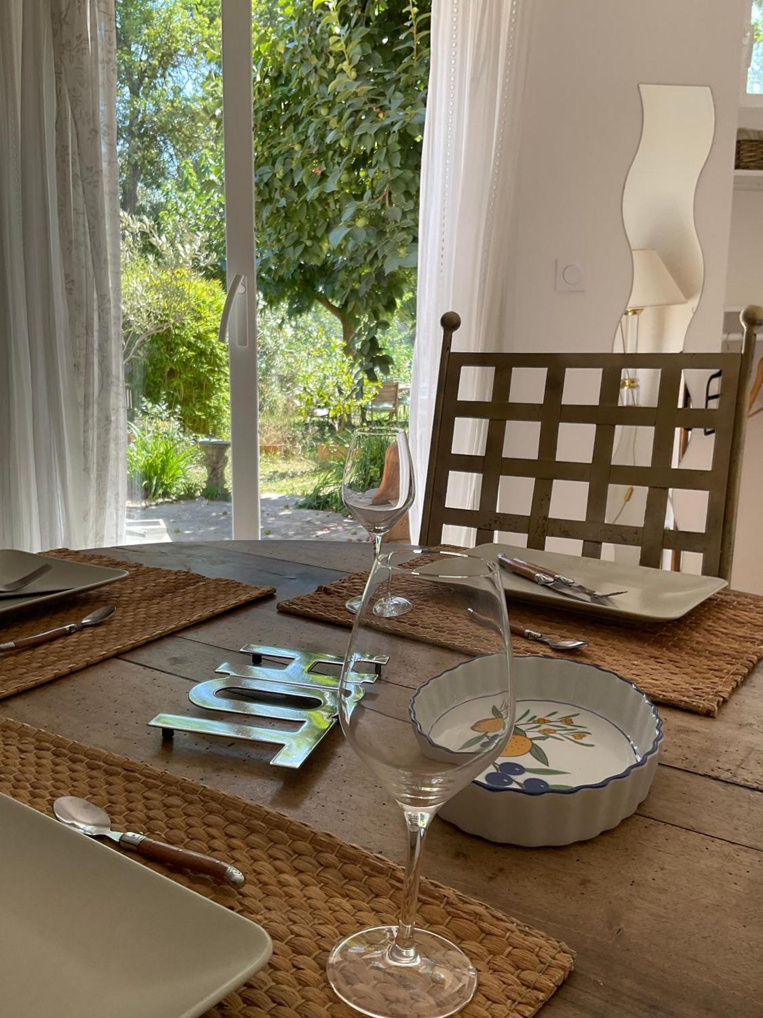 Studio Lumineux Villeneuve-les-Avignon Ngoại thất bức ảnh