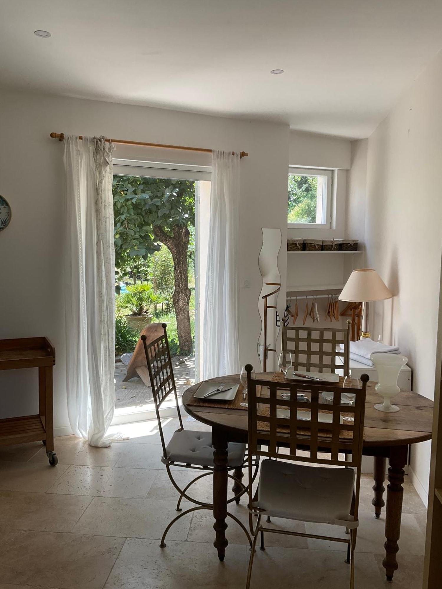 Studio Lumineux Villeneuve-les-Avignon Ngoại thất bức ảnh