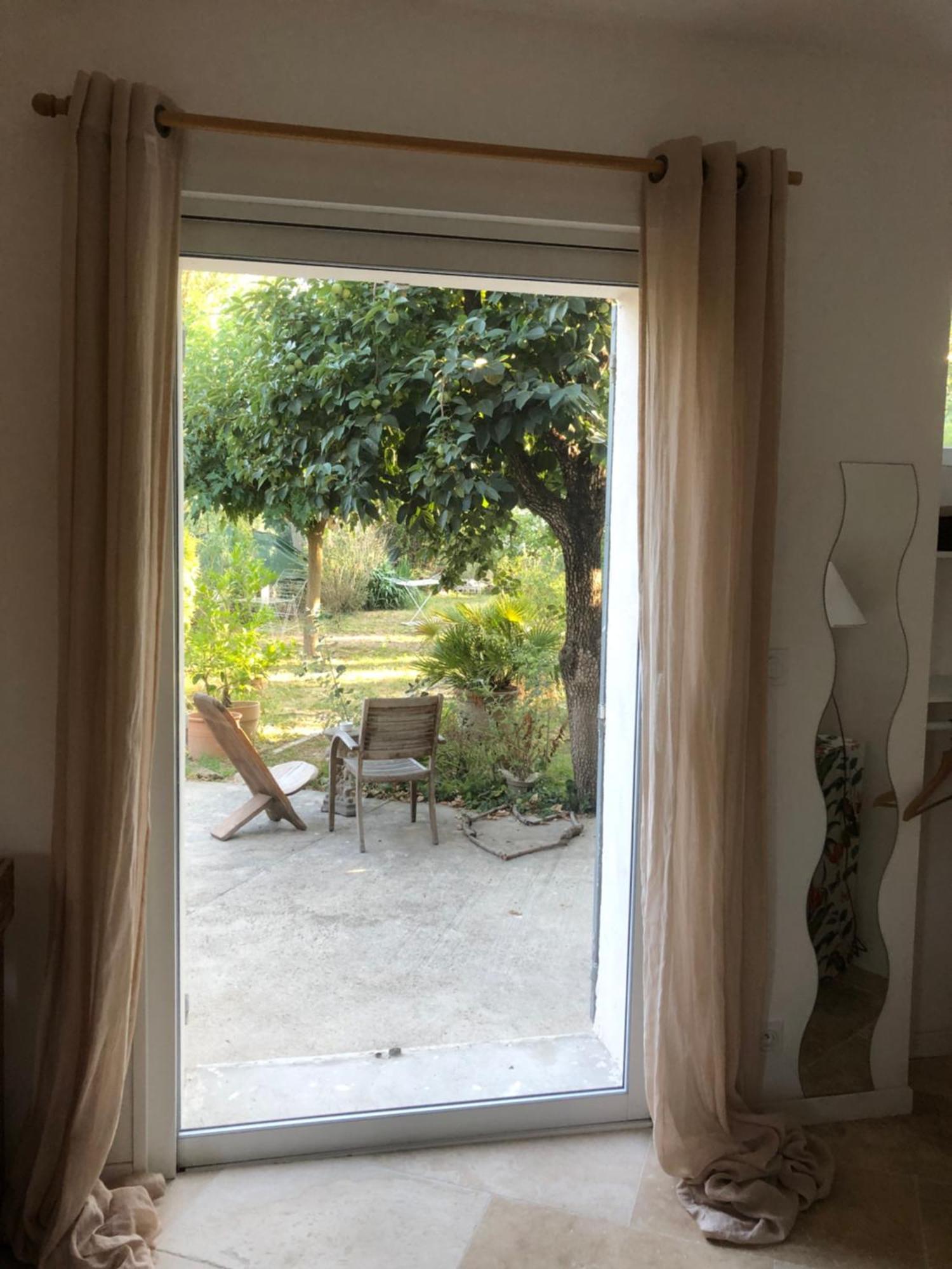 Studio Lumineux Villeneuve-les-Avignon Ngoại thất bức ảnh